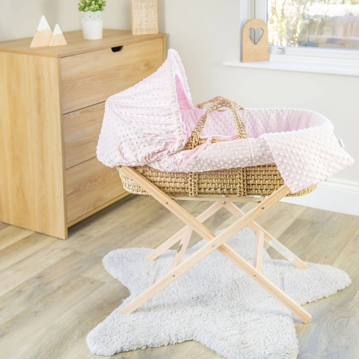 Dimple Palm Moses Basket